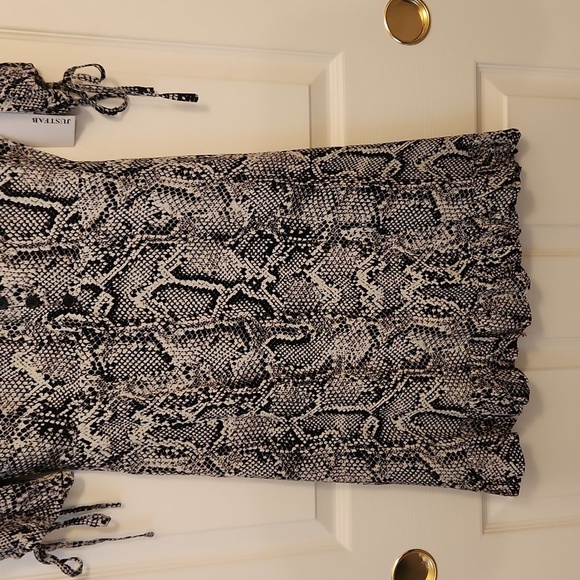 NWT Just Fab Women's Snakeskin Print Black and White Dress Size S - Picture 6 of 9